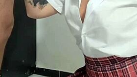 Colombian virgin in amateur casting blowjob