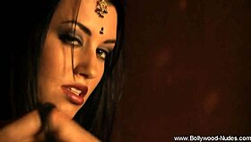 sexy brunette milf shows off her alluring body for amateurs