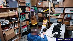 Skinny shoplifter pounded by LP officer 😈