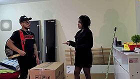 I made my boyfriend a cuckold and fucked the moving helper at home.