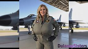 The Dulaney sisters have a casual chat 😊