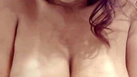 vem brincar comigo adoro me exibir e gozar gostoso com vcs