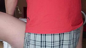 Amateur brunette babe gets creampie in shaved pussy