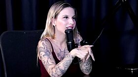 Tem um público misto a milf pegou um que brochou e já passou muita raiva por isso escolhe suas batalhas - just joana watch on sheer red