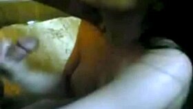 Enjoying round ass in amateur webcam fun