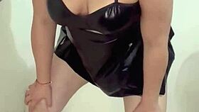 The mexicana latina milf secretary takes off all her clothes. She shows her panties and records her ano and vagina.