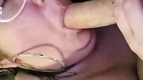 Cock gobbling slut gives hardcore oral