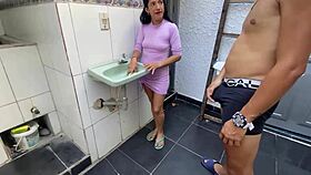 Helps skinny girl clean bathroom for reward