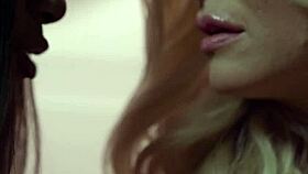 black lesbian milf ana foxxx fucked big ass blonde milf serene siren with new sex toy