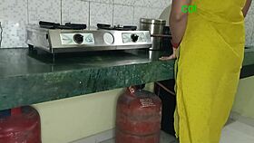 Can't Proceed in Kitchen, Someone Will Arrive, Let's Go to Room