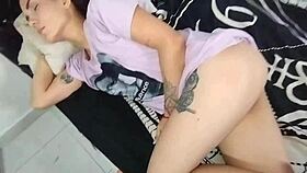 entro a la habitaci�n de mi caliente latina para follarle el co�o - porno en ruso