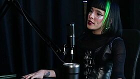 Decidiu investir em conteúdo pornô foi chamada na direção da escola por um vídeo vazado perdeu a virgindade na cama da mãe - carol rhcp sheer red