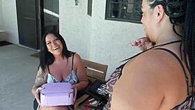 bbw poundtown tee tee pawg 😈