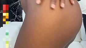 Flaquita Maniática Se Revienta El Culo Con Un Dildo Gigante