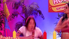 dkye gets her strapon all wet at that hotdog eating contest 😏