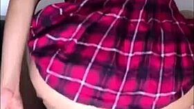 Despu�s De La Fiesta De La Universidad Ella Y Su Mejor Amigo Se Besaron Apasionadamente En El Ba�o