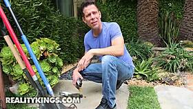 Horny Chloe Surreal Uses Naughty Moves To Seduce Landscaper For Fucking