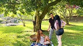 Ele flagra traição da namorada com melhor amiga mas eles se acertam num trio quente