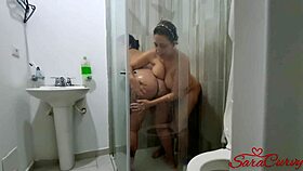 i found mature latina with neighbor in shower
