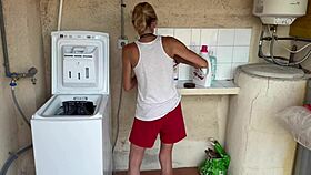 Seks Tak Sangka Dalam Mesin Basuh - Jiran Dua Kali Pancut Cepat Dalam