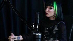 Decidiu investir em conteúdo pornô foi chamada na direção da escola por um vídeo vazado perdeu a virgindade na cama da mãe - carol rhcp sheer red