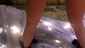 Batendo na amiga da minha inteada sex toy.