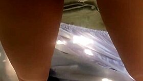 Batendo na amiga da minha inteada sex toy.