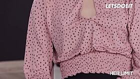 Schlanke Schlampe Cindy Shine Arschloch von fettem italienischem Schwanz zerfickt - ihr Limit