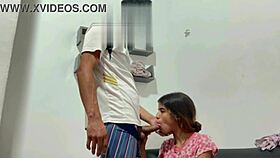 le doy una buena mamada a mi hermanastra mientras nuestros padrastros no estan en casa historia completa