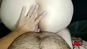 A meu cuzinho dei de quatro