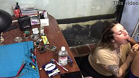 no ten�a para pagarle a mi t�cnico y termine chup�ndole la pija