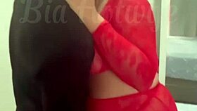 corno chamou o amigo pra arrombar meu cuzinho na nossa cama