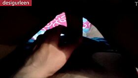 पंजाबी लड़की गुरलीन ने अपने दोस्त को रात को जबदस्ती घर पर बुला के उसके लन्ड की सवारी का मज़ा लिया चुदाई की आवाज़ साफ साफ सुन रही है शुद्ध देसी चुदाई की मज़ेदार वीडियो साफ आवाज़ में