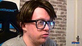 Bbw Lucy Lane gets friendly sucking cock