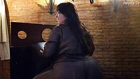 Story of domination: jerk off instructions for precocious guy