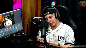 Bi Mejia Colocou Os Peitos Pra Fora E Pediu Pro Ruan Apertar Eles Bem Gostoso Ela Ficou Molhada E Gemendo De Tes�o - P�pum No Barraco