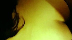 Nueva víctima gime delicioso en la cama