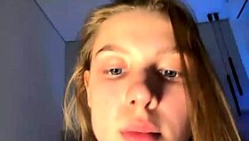 fingering tight pink pussy so hot 🔥