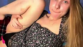 fingering tight pink pussy so hot 🔥