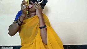 South mallu milf takes big banana in pussy