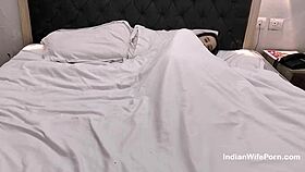 Indian wife seduces with wet pussy in hotel 😏