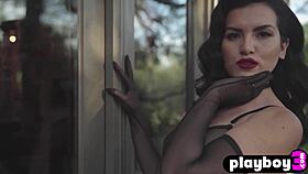 big ass milf dizzy mslizzyy exposes amazing curvy body posing in sexy lingerie.