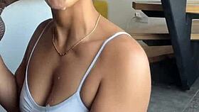 Amatööriparien syväkurkku isoilla kulleilla päättyen kasvoille laukeamiseen