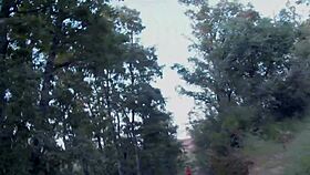 haciendo senderismo y acabo follando en una ermita