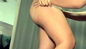 un suscriptor viene a conocerme y además de venirse sobre mí hacemos 69 😏