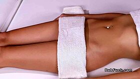 i'm gettin oiled pussy massage from asian lesbian babe