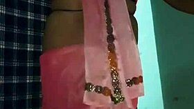 hot shemale performs mujra in saree