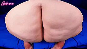 Shaking and spreading all that fat loose booty mama wants to pussy fart on your dick