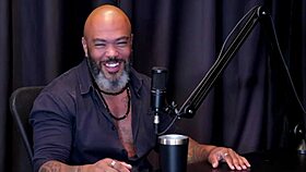 Annie Clementine nervously gets tattooed in group exposure