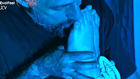 I Am Craving For Pussy And Feet Attention